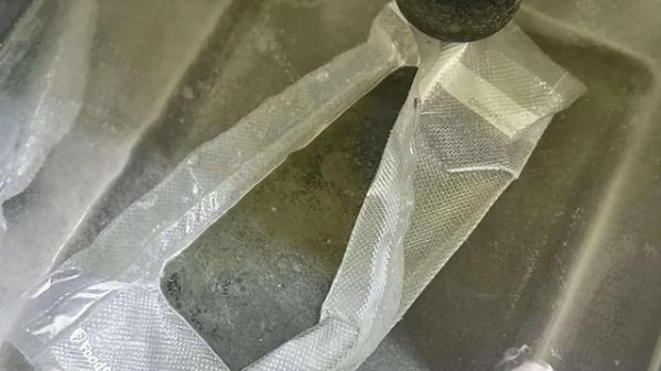 牛盘宝 低温慢煮法可以帮助维修时方便拆开iPhone 但请不要这么做